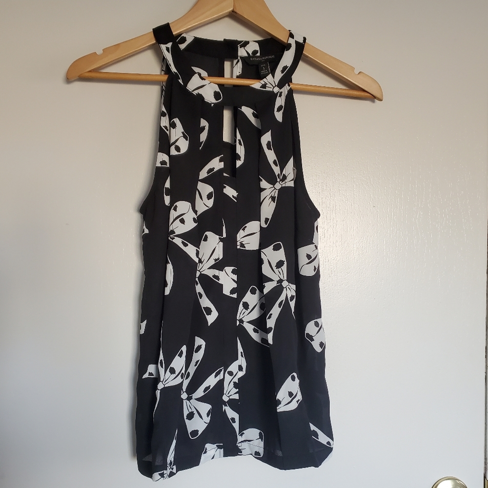 Banana Republic Factory Sleeveless Top SP Black and White Bow